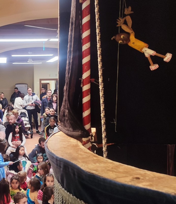 RobbCarnCerch8.jpeg (110 KB)