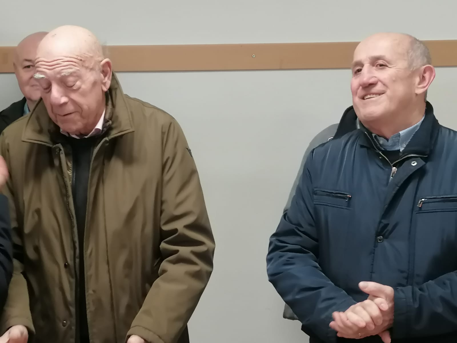 RobbiateAssembleaGrappolo1.jpg (95 KB)