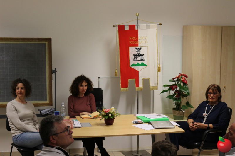 Robbiate_Pro_Loco_riunione2.jpg (73 KB)