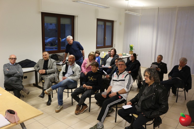 Robbiate_Pro_Loco_riunione4.jpg (92 KB)