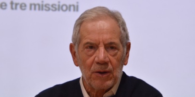 01_Guido_BertolasoPRIMA.JPG (43 KB)