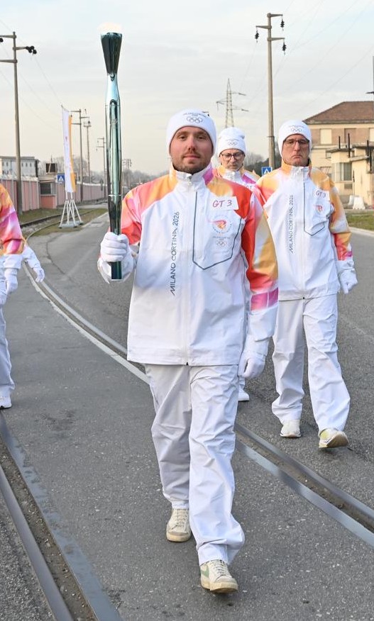 Brivio_Mandelli_tedoforo3.jpg (119 KB)