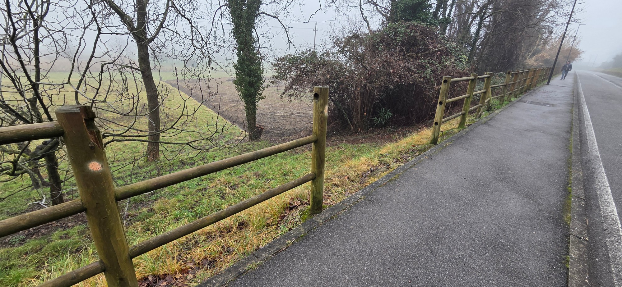 CassinaStaccionataRotta_4.JPG (824 KB)