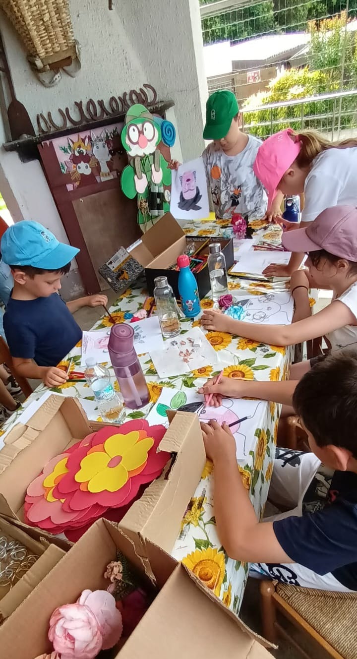 Cdr_Young_-_1.JPG (208 KB)