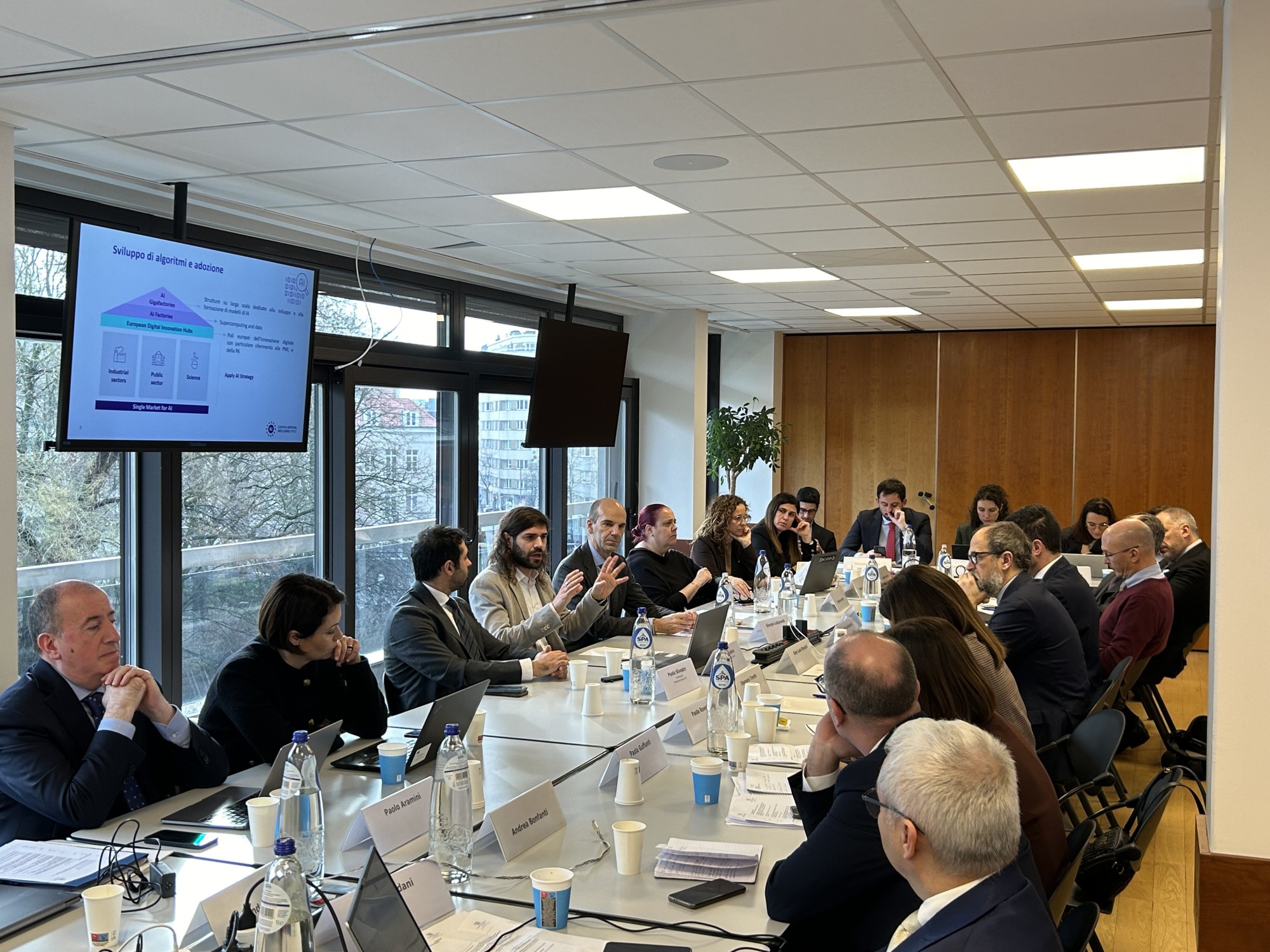 ConfVisitaBrux__2_.jpeg (618 KB)