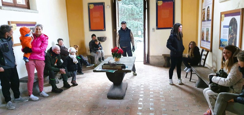 Epifania_chiesetta4.jpeg (88 KB)