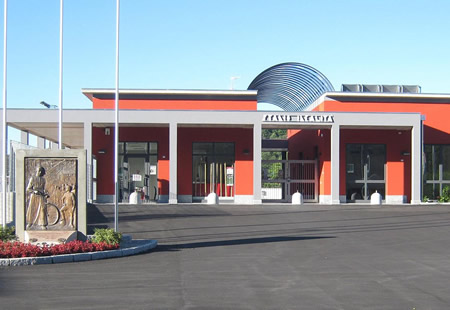 LaVallettaStadioTribunalePRIMA.jpg (36 KB)