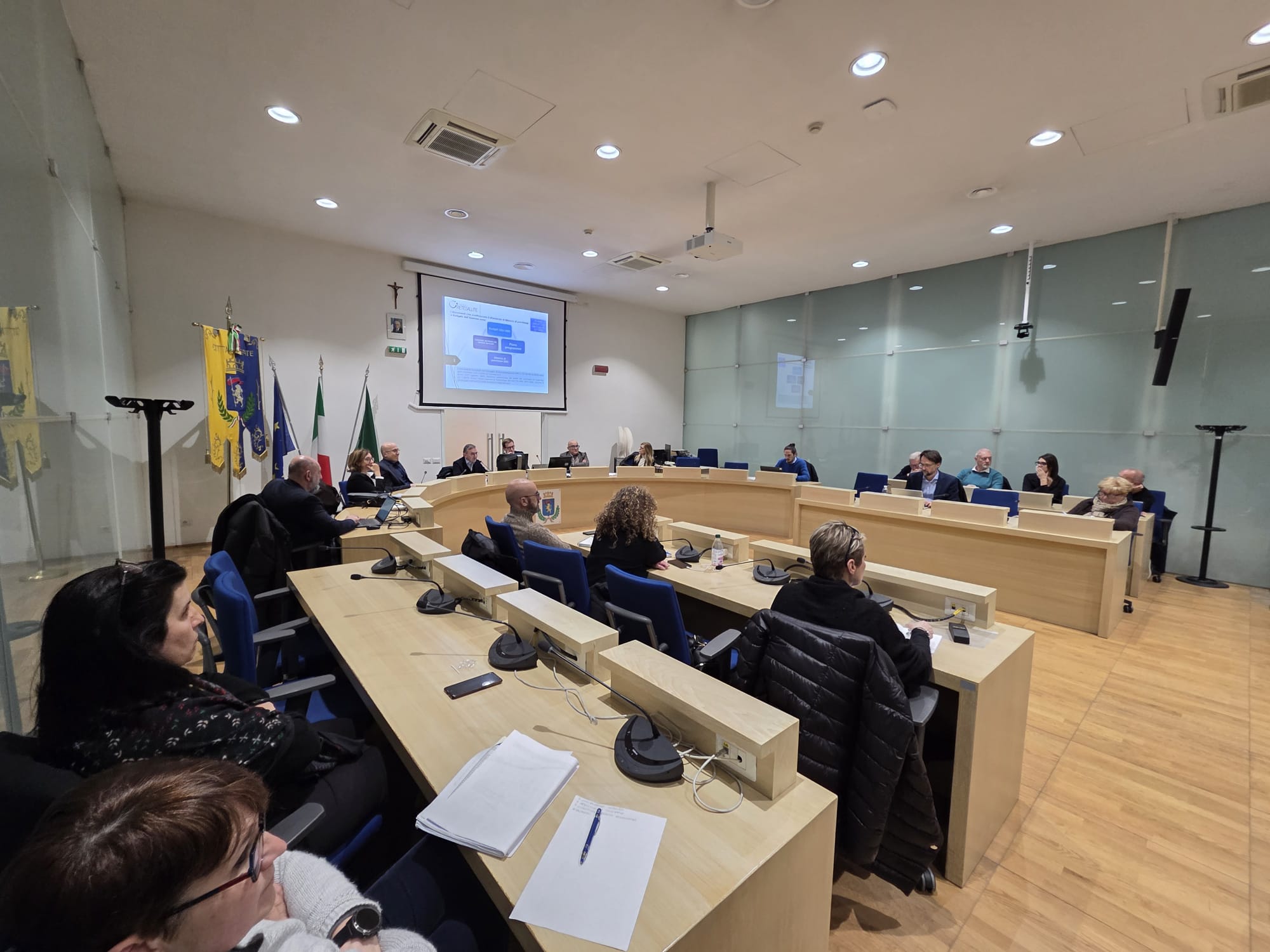 MerateAssRetesalute1.jpg (229 KB)