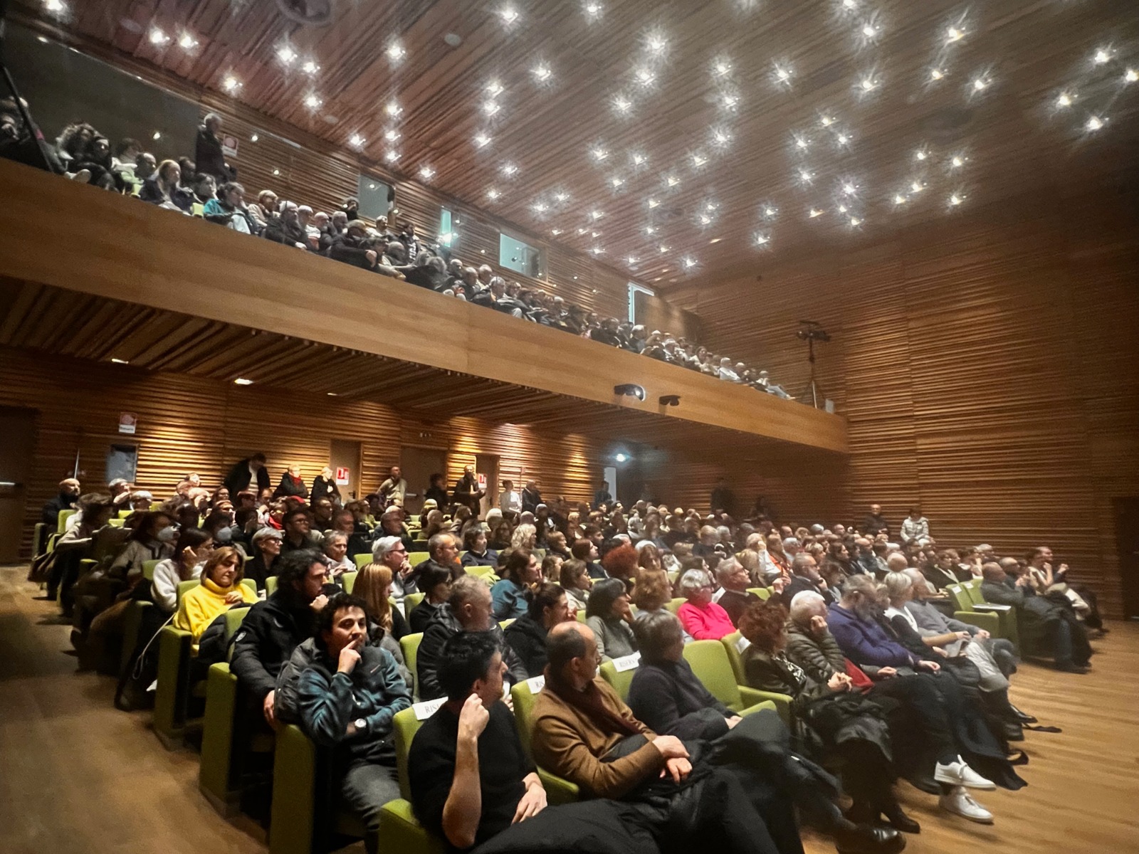 MerateSerataAstronomia1.jpg (507 KB)