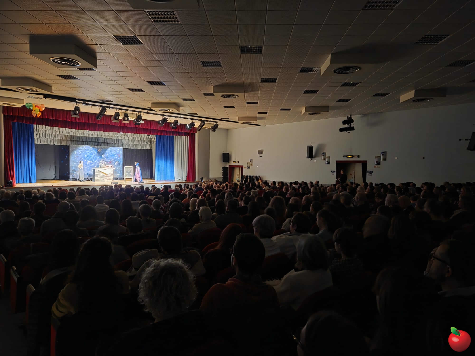 MerateSpettacoloAbio__5_.jpg (210 KB)