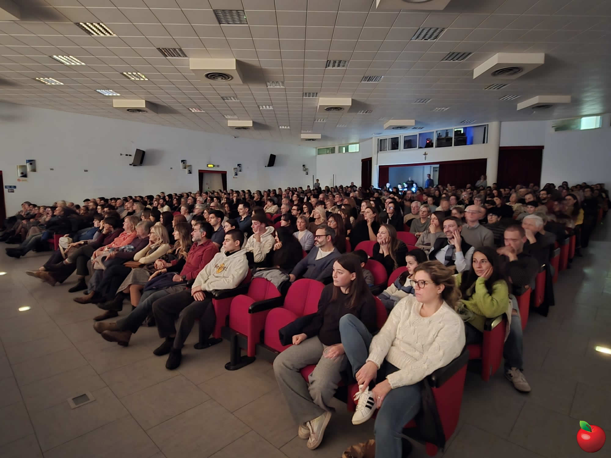 MerateSpettacoloAbio__6_.jpg (198 KB)