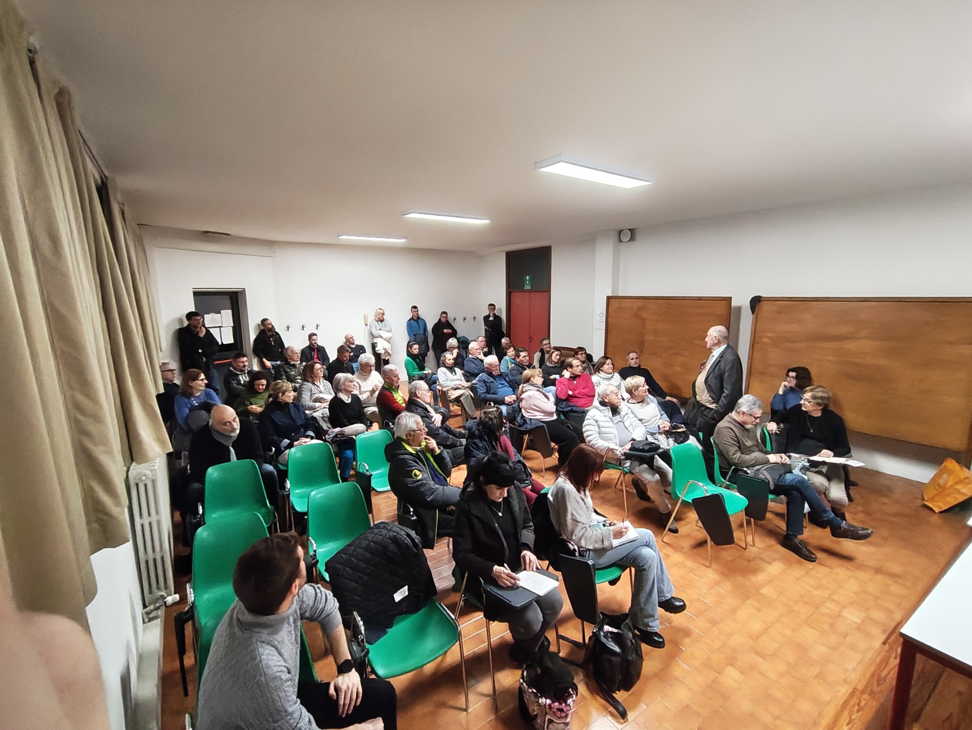 MtvAssembleaAnfiteatro__4_.jpg (549 KB)