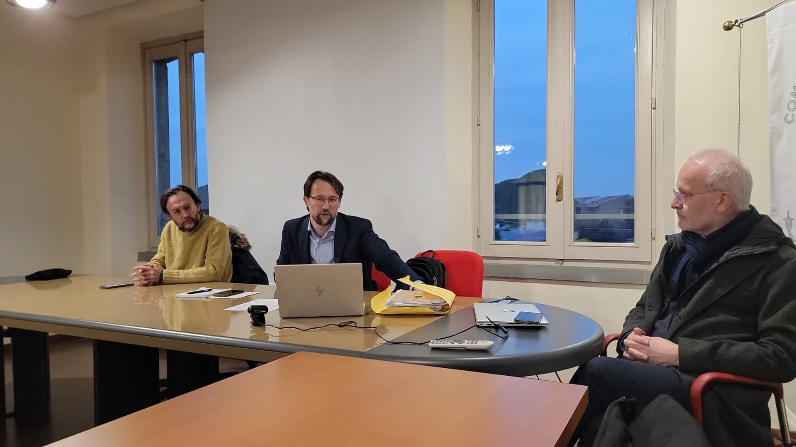 Ponte_conferenza.jpeg (103 KB)