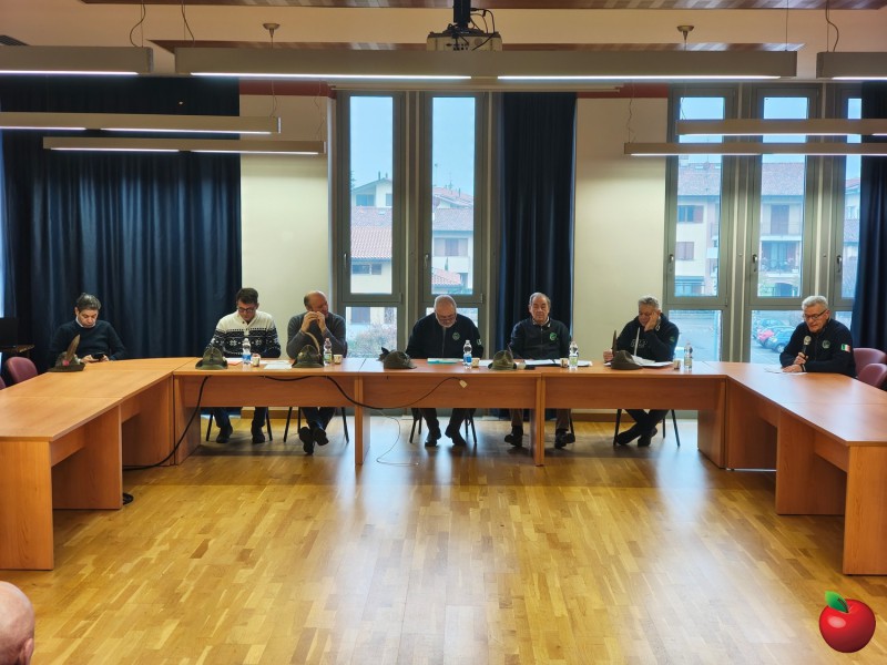 Robbiate_assemblea_alpini2.jpg (106 KB)