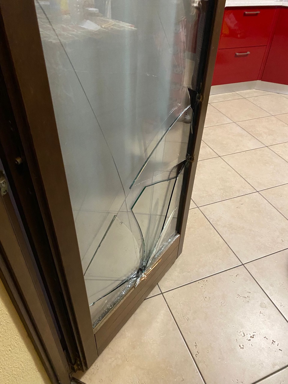 Robbiate_furto_viale_Brianza3.jpeg (251 KB)