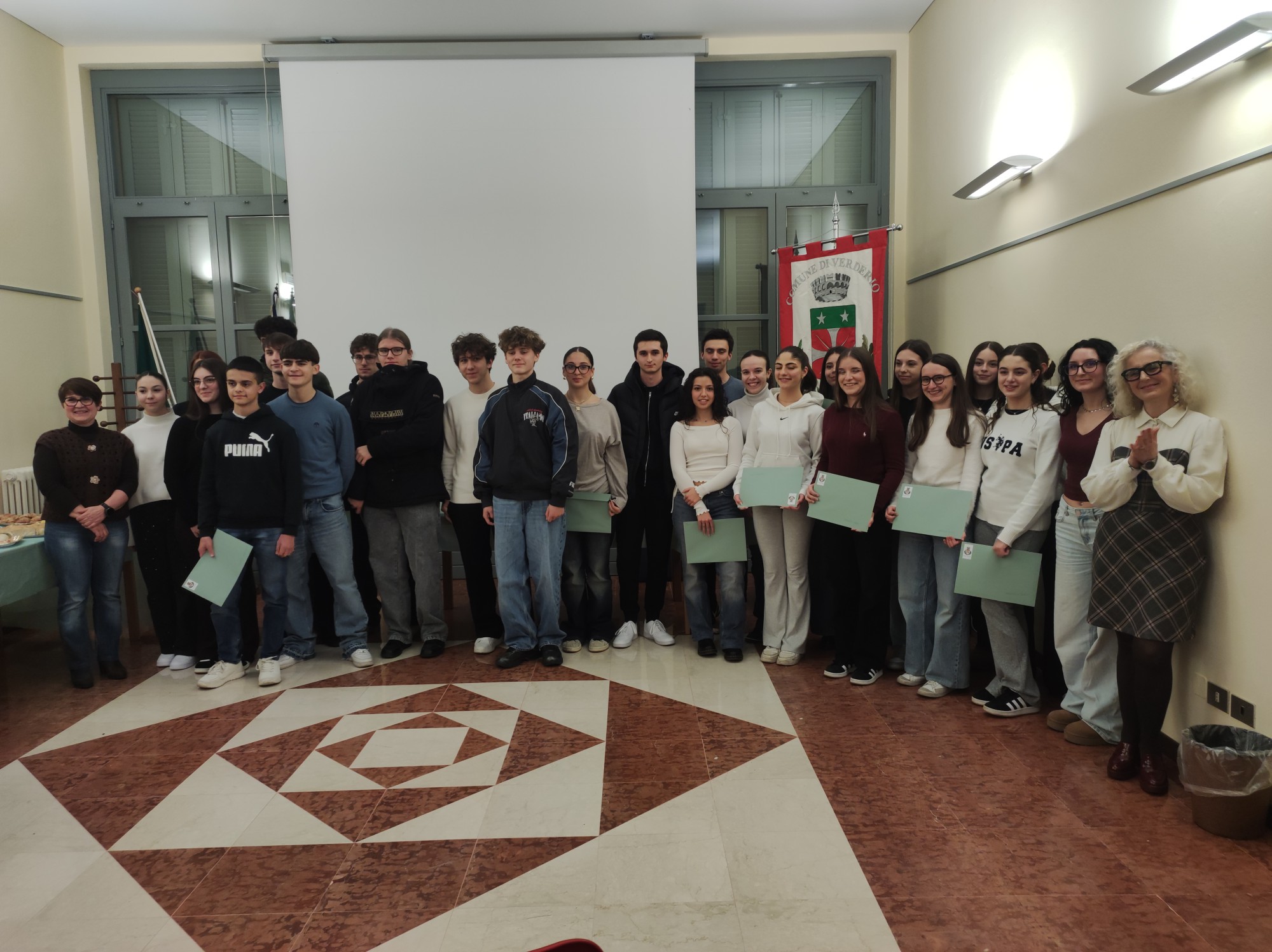 VerderioBorseStudio__5__prima.jpg (431 KB)