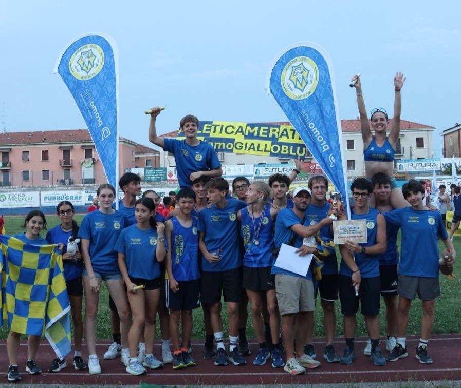 Cadette_Cadetti_Saronno.jpg (179 KB)