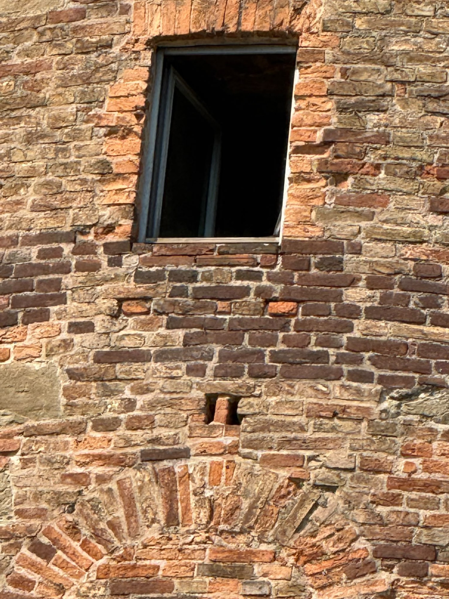 CastelloLavoriLettera__4_.jpg (704 KB)