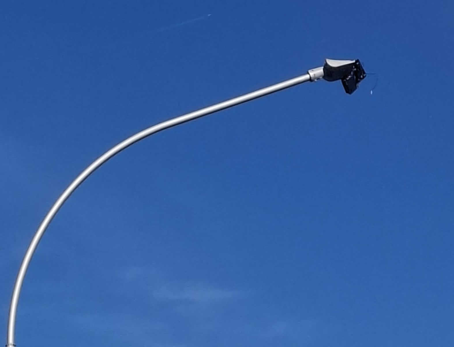 LampadaRottaRobb.jpg (37 KB)