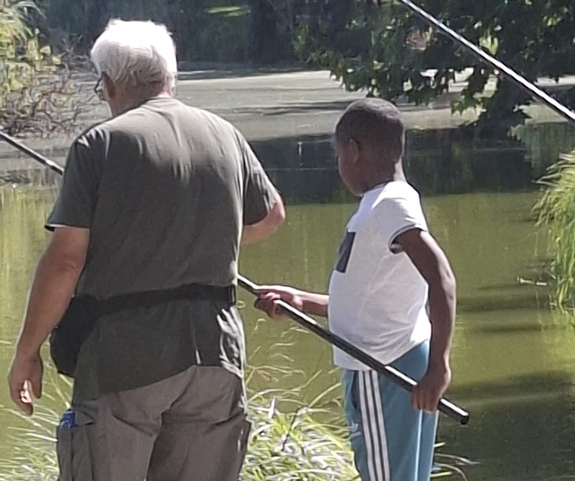 Bimbi_pesca_sartirana5.jpeg (597 KB)