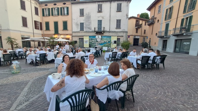 Brivio_cena_in_Bianco5.jpeg (121 KB)