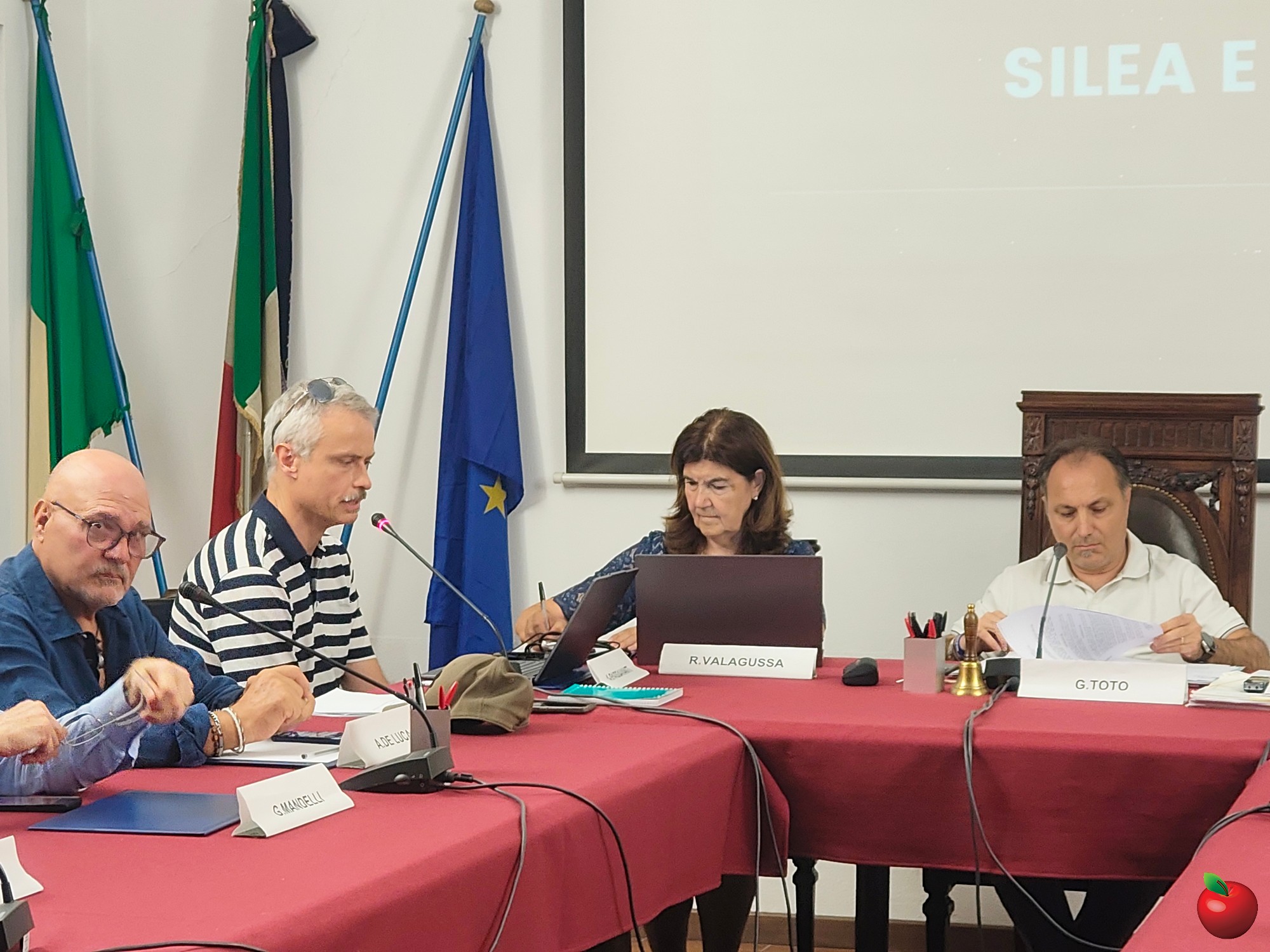 CernuscoSedutaCcLuglio__1_.jpg (504 KB)