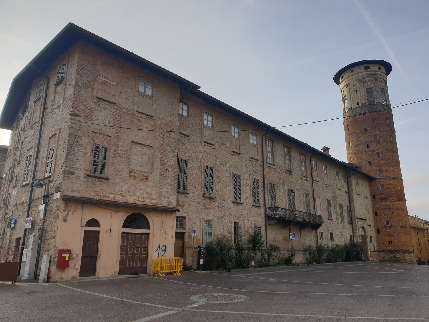 MerateCastelloPrinetti.jpg (548 KB)