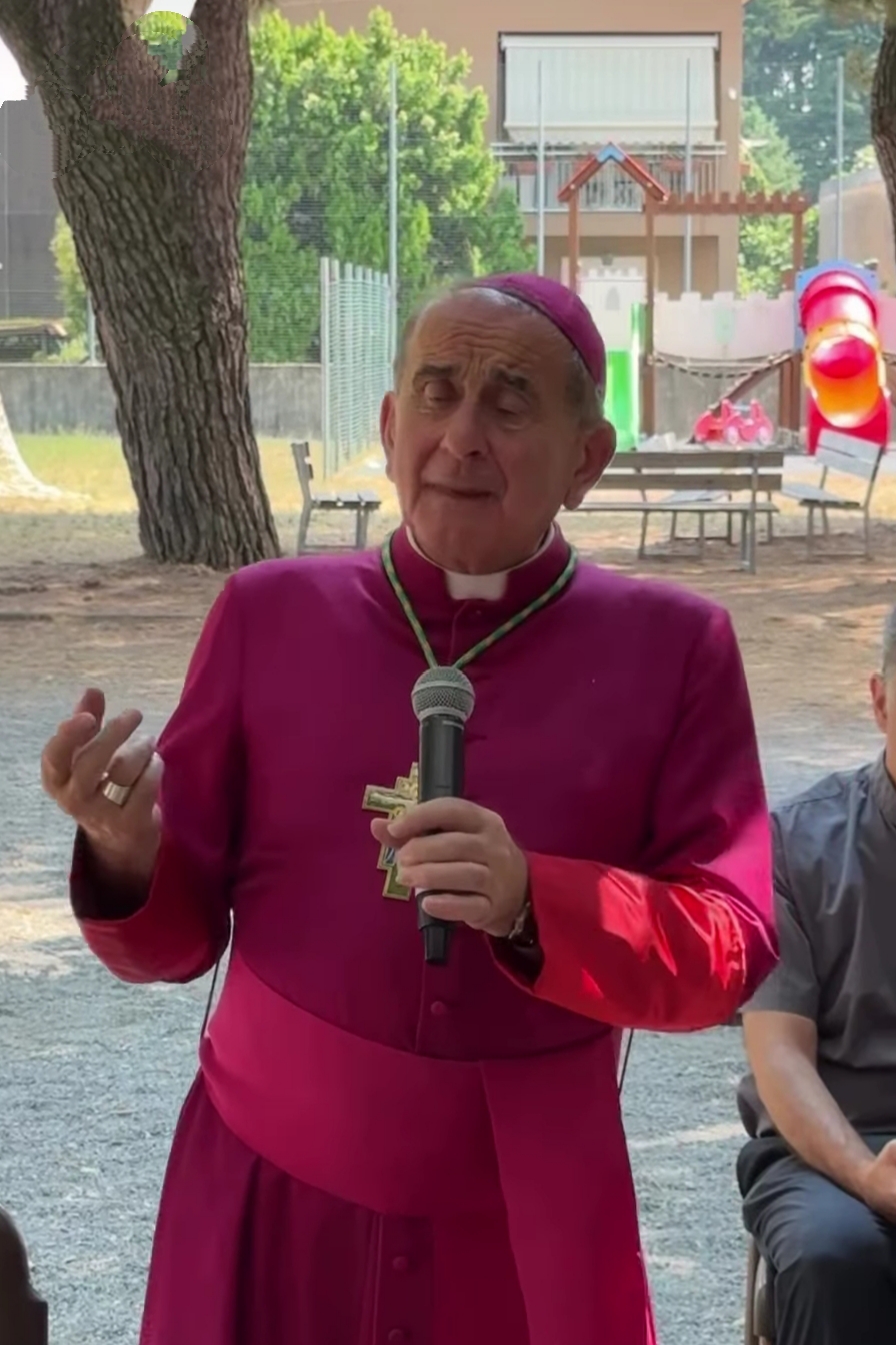 OsnagoOratorioVisitaDelpini__3_.jpg (566 KB)