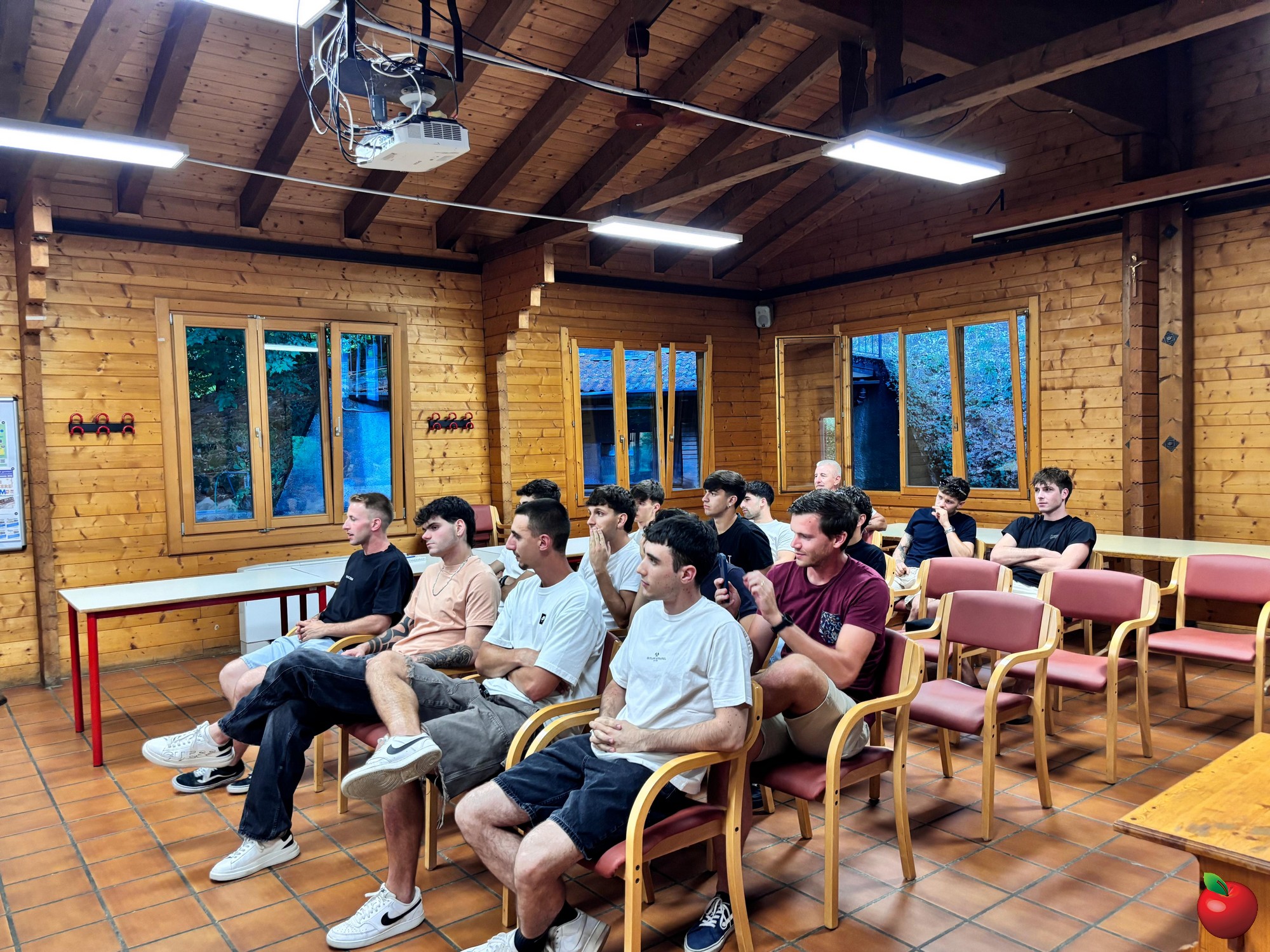 mtv_presentazione_squadra__3_.jpg (801 KB)