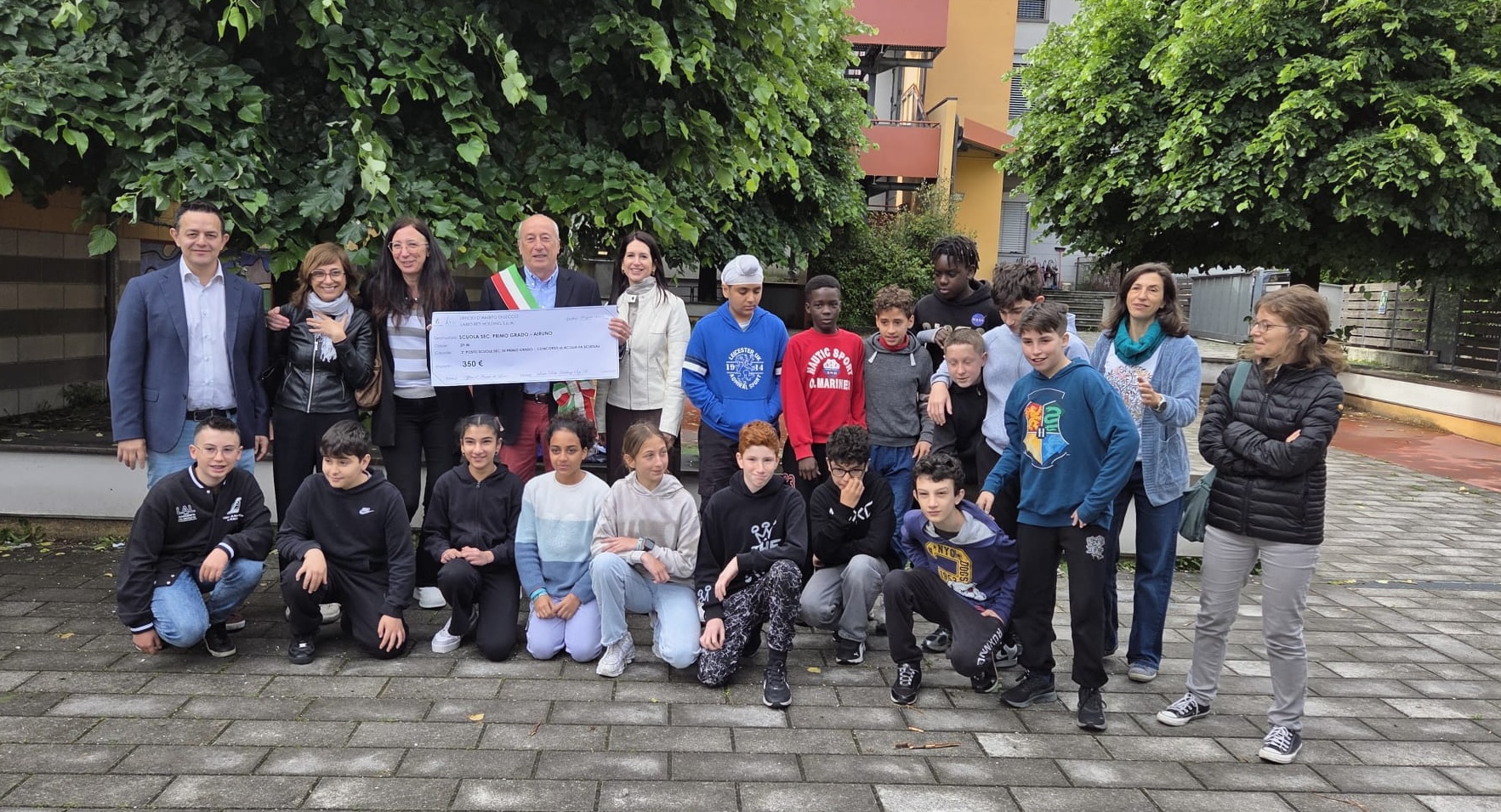 Airuno_l_acqua_fa_scuola1.jpeg (815 KB)