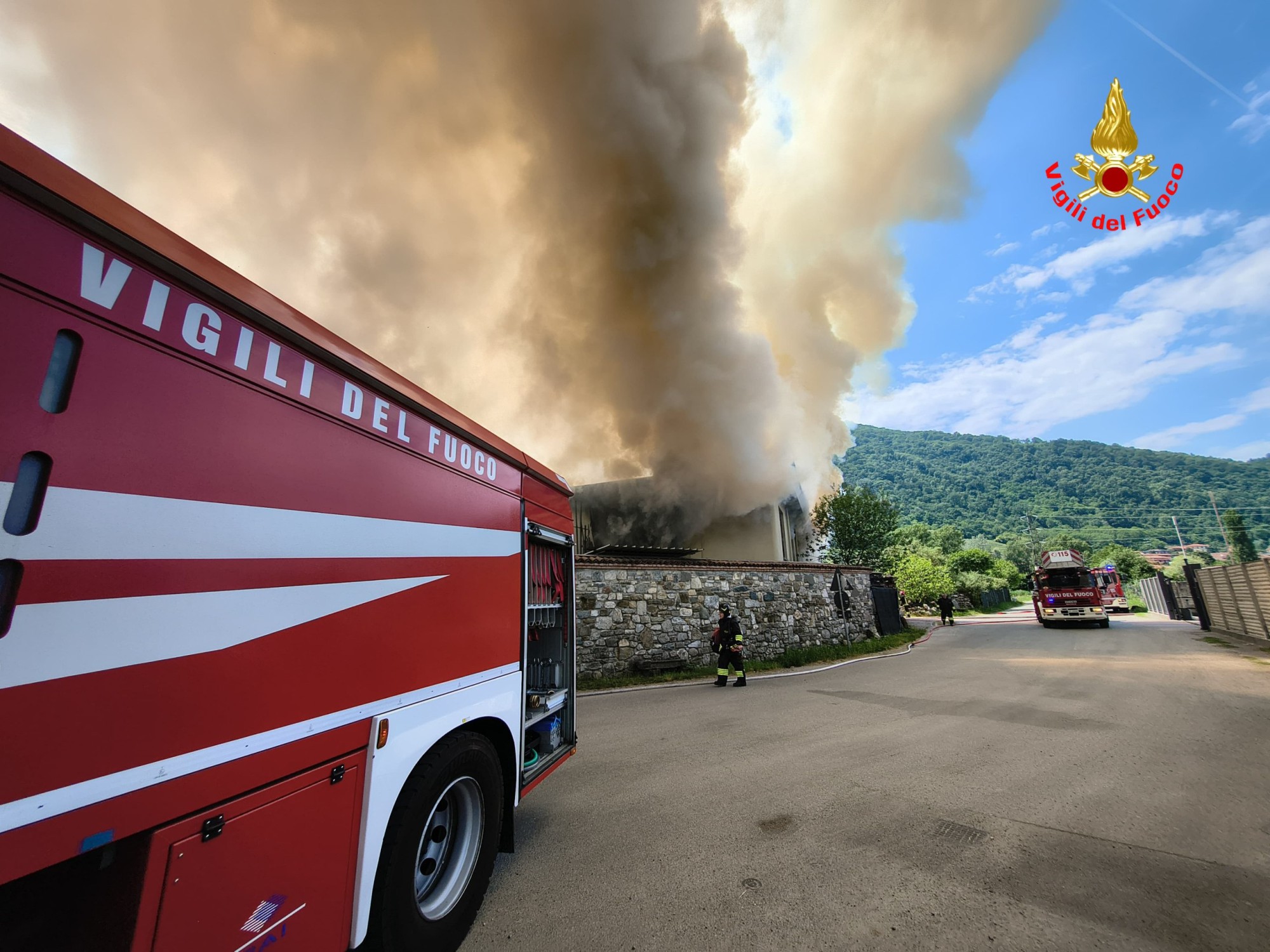 BeverateAziendaIncendio1.jpg (491 KB)