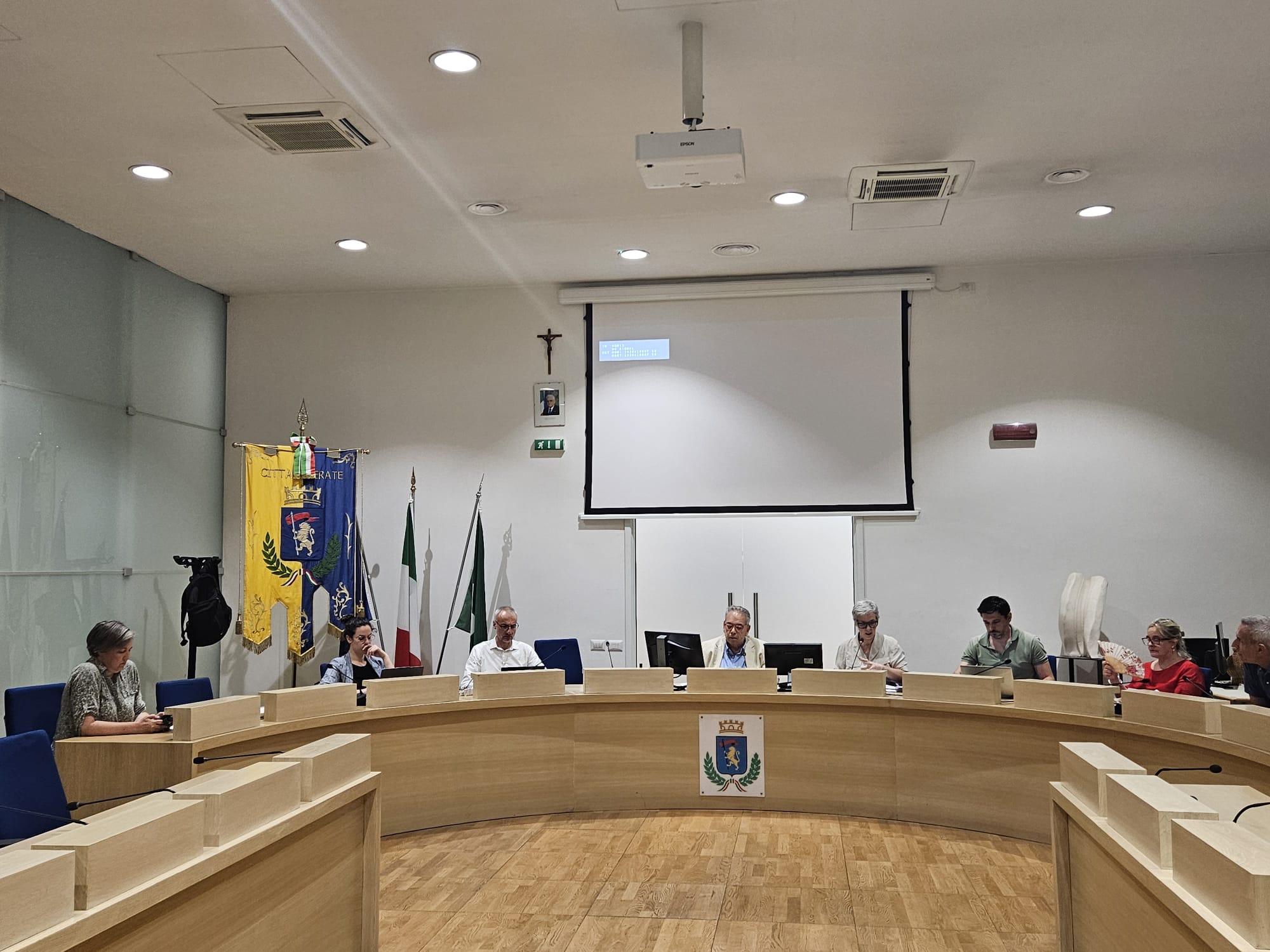 CassinaCommissioneMinzoni.jfif (265 KB)