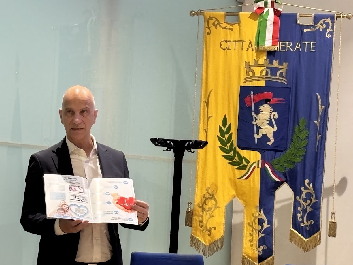 MerateConsultaAssociazioniSociale5.jpg (178 KB)