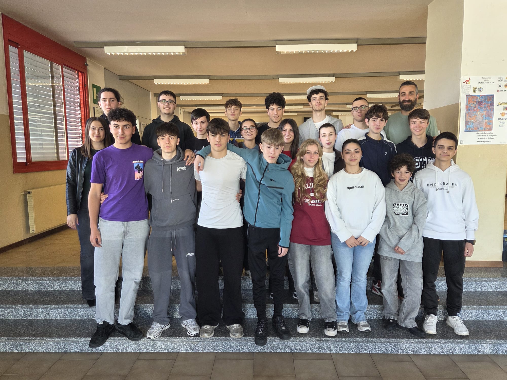 MerateStudentiKangarou2.jpg (428 KB)