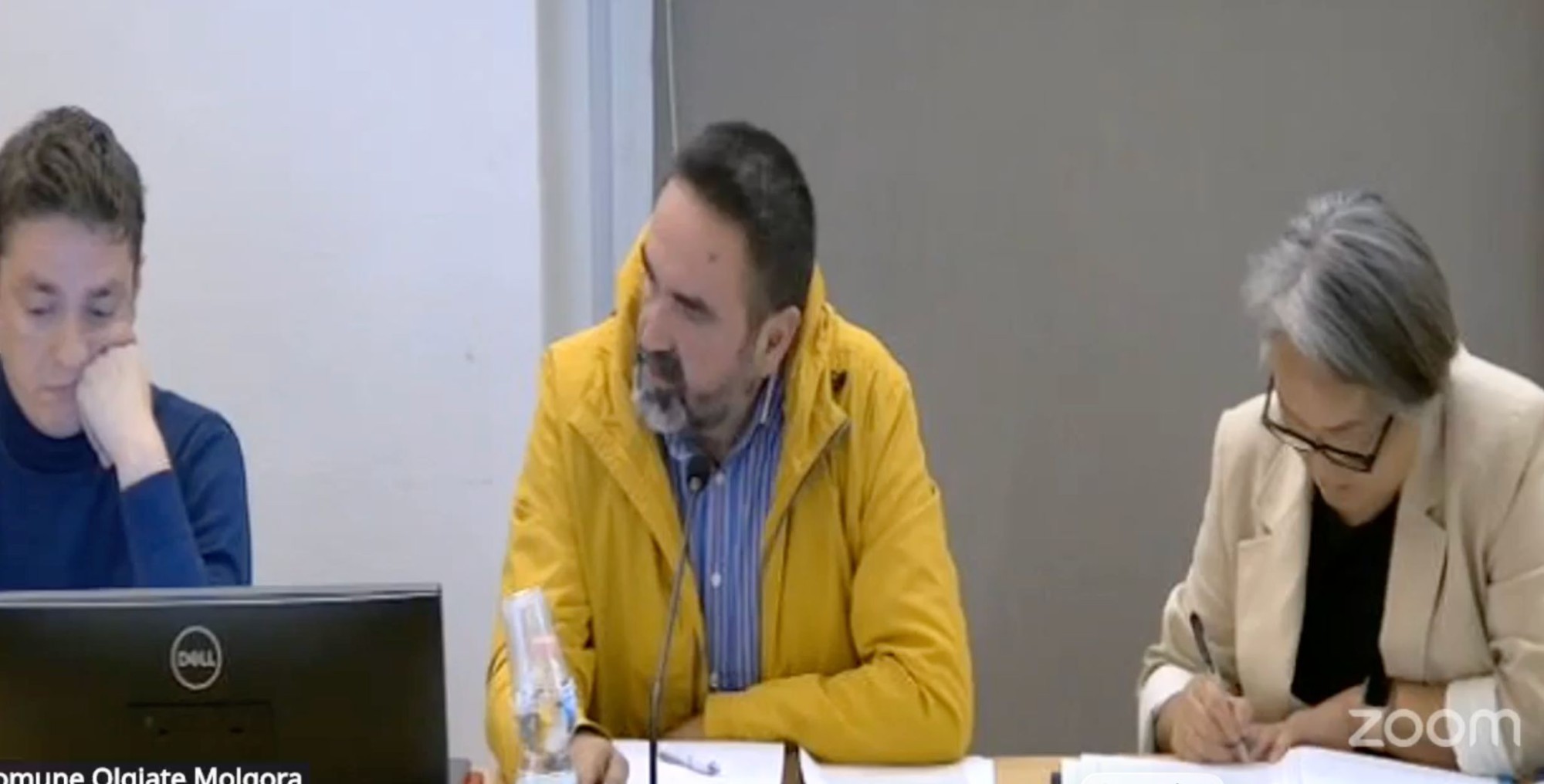 OlgiateConsiglioComunaleSeduta1.jpg (156 KB)