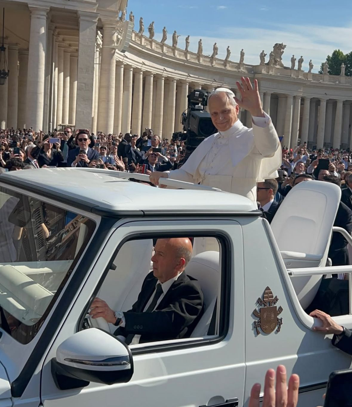 PapaLeonePontificato2.jpg (292 KB)