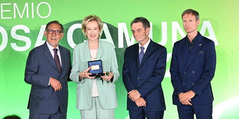 PremioRosaCPRIMA.jpg (105 KB)
