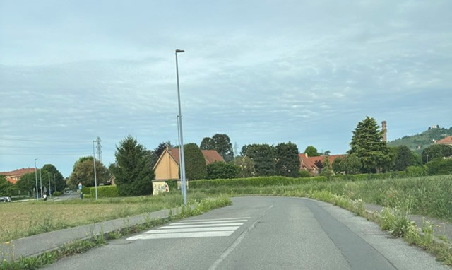 stradataglioerba.jpg (54 KB)
