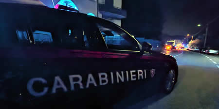 AutoCarabinieriPRIMAMOL.jpg (11 KB)