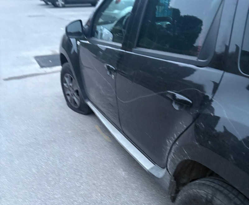 Auto_Brivio_danneggiate.jpg (91 KB)