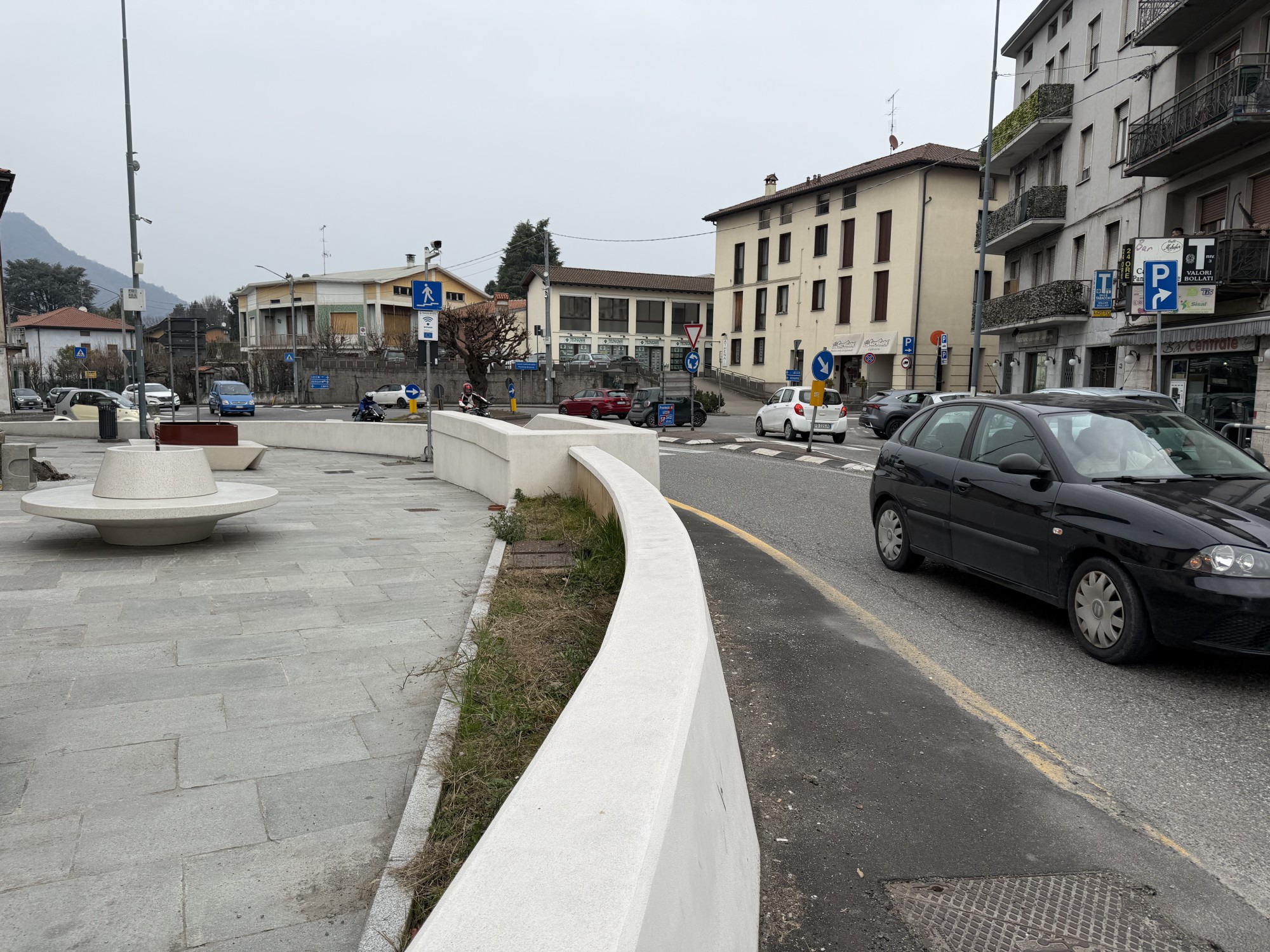 Calco_342_marciapiede1.jpeg (757 KB)