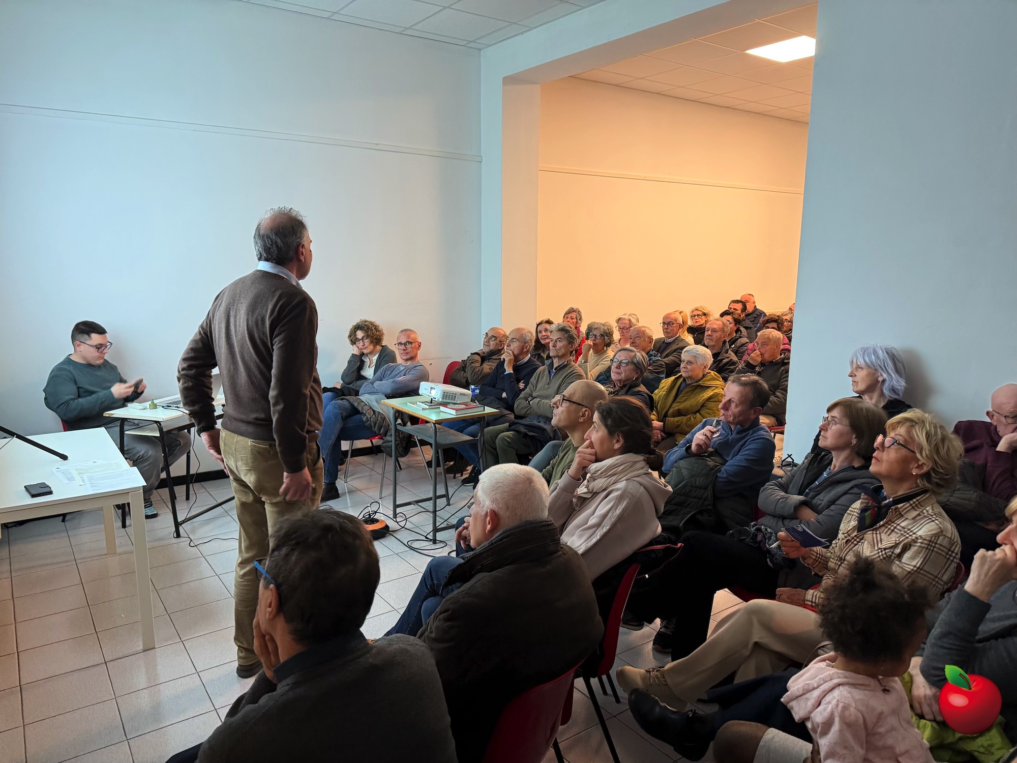 Calco_incontro_elettorale3.jpg (716 KB)