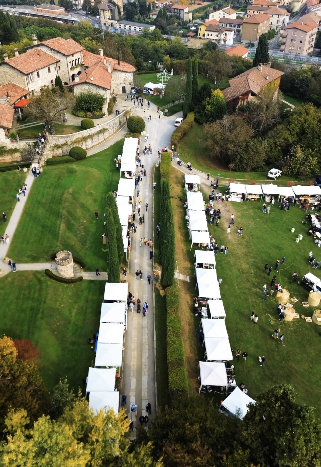 EventoCastello1.jpg (709 KB)