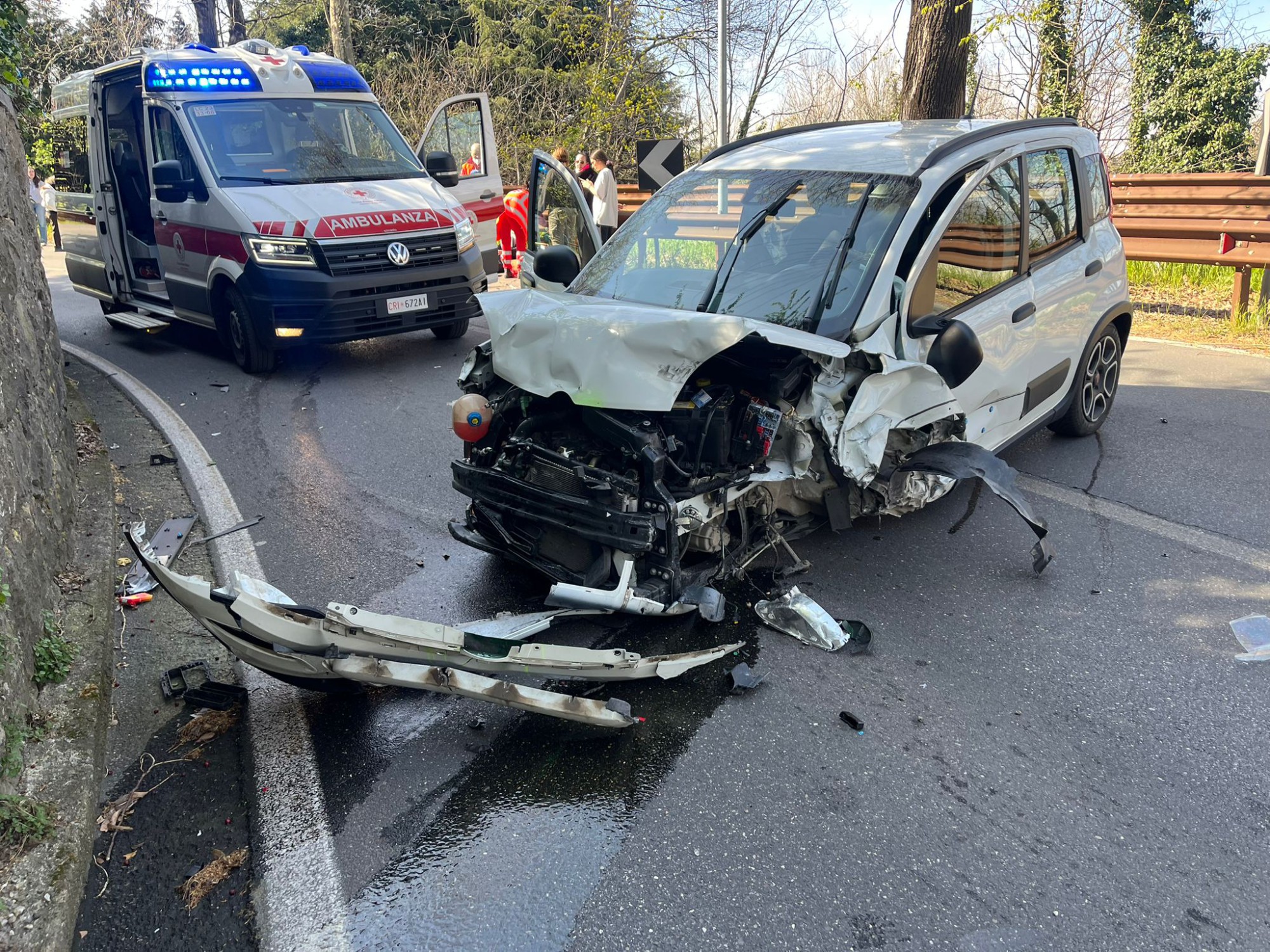 ImbersagoIncidenteAutoCurvone5.jpg (968 KB)