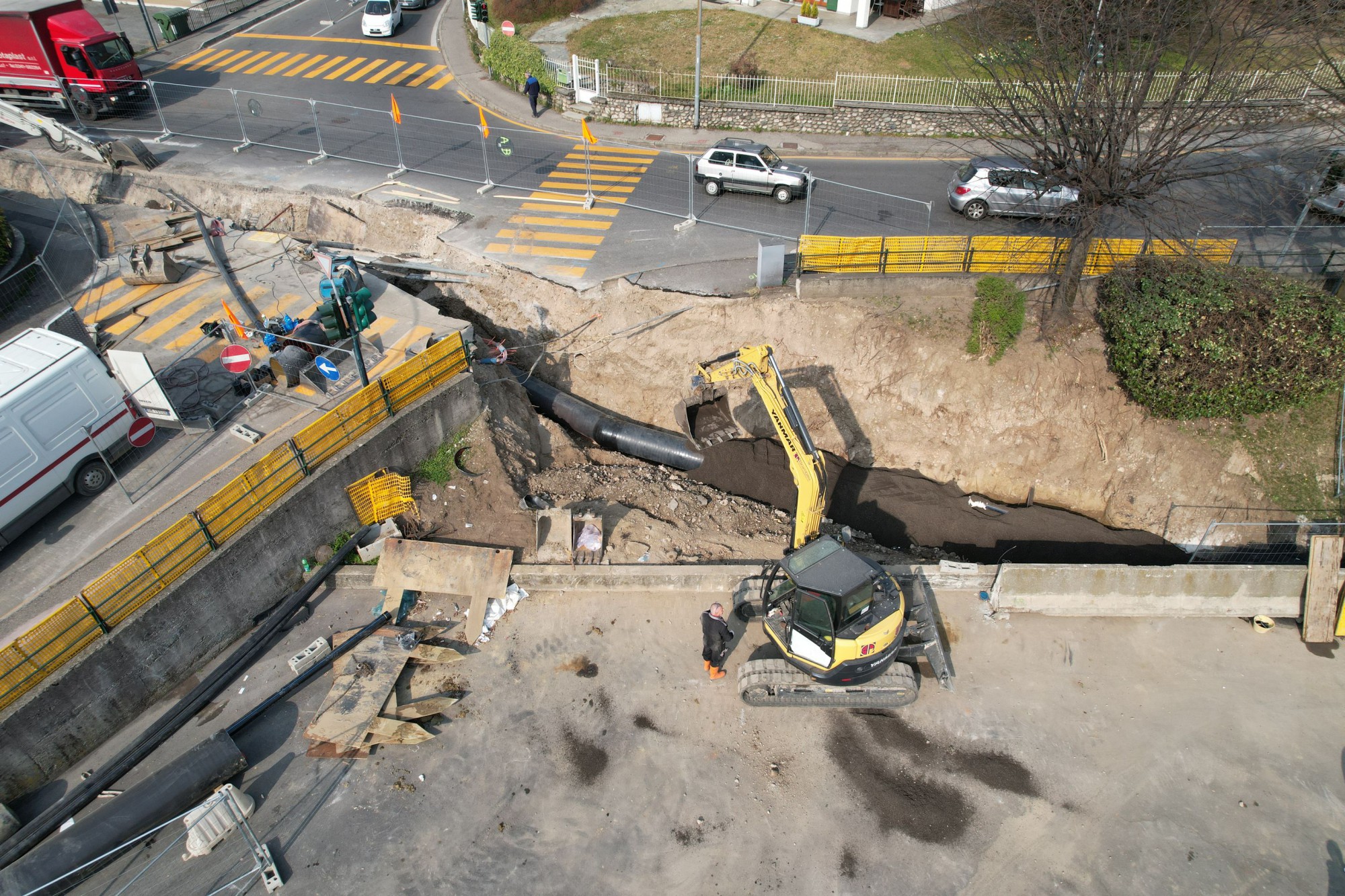 LrHFinanziamentoTerritorio__3_.JPG (832 KB)