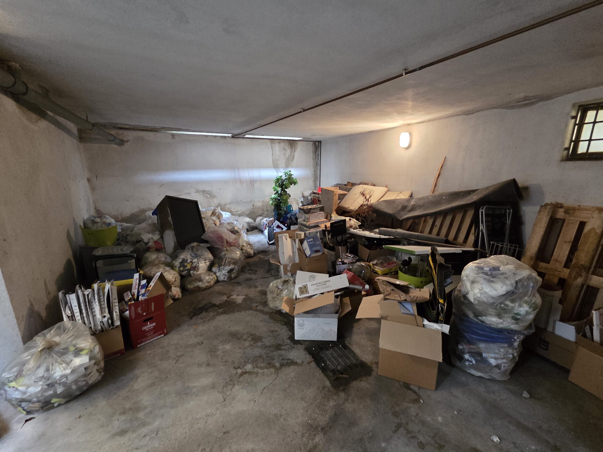 MerateDiscaricaSottoTaverna1.jpg (265 KB)