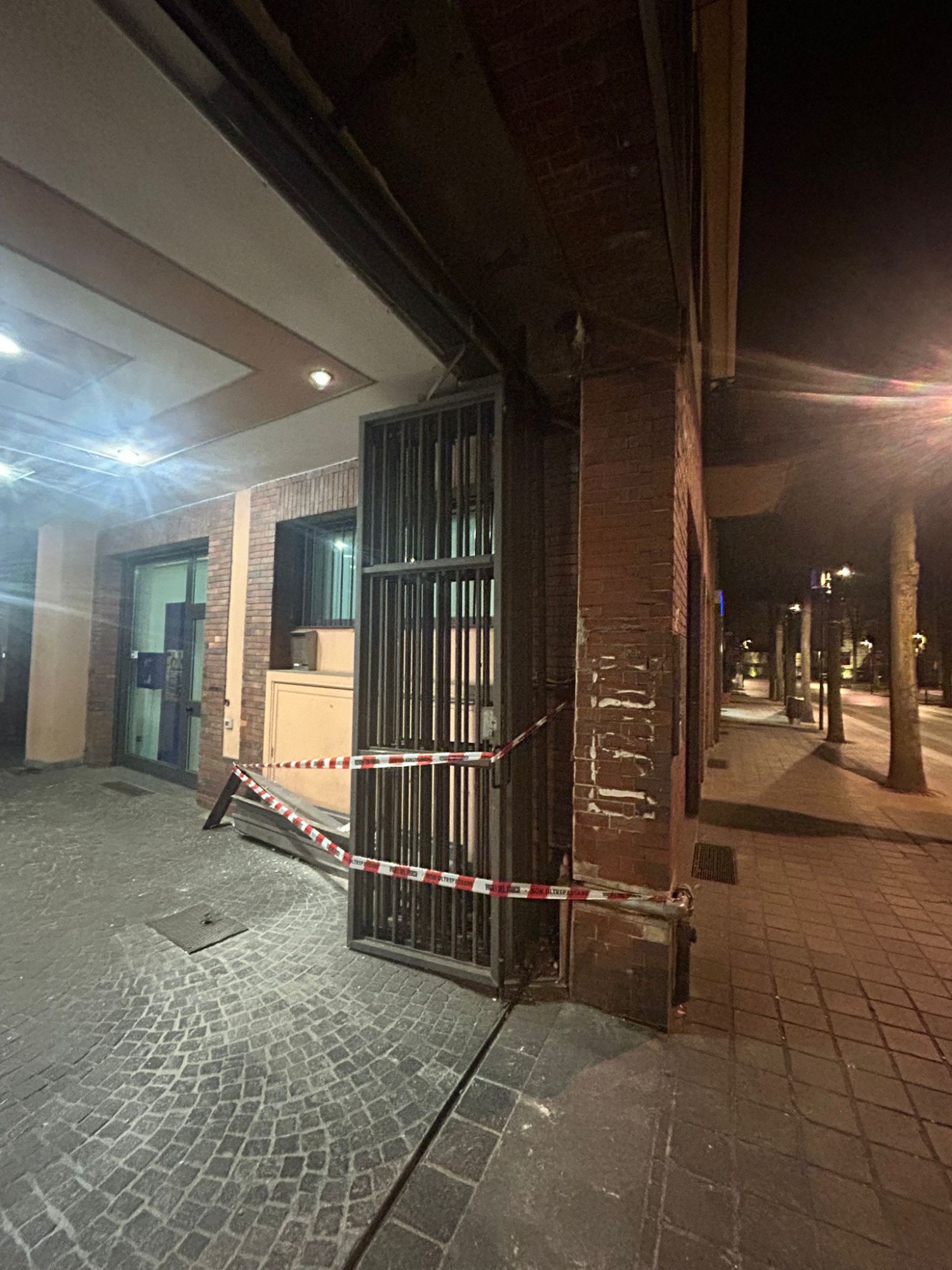 MerateFurgonnePorticoVvf2.jpg (583 KB)