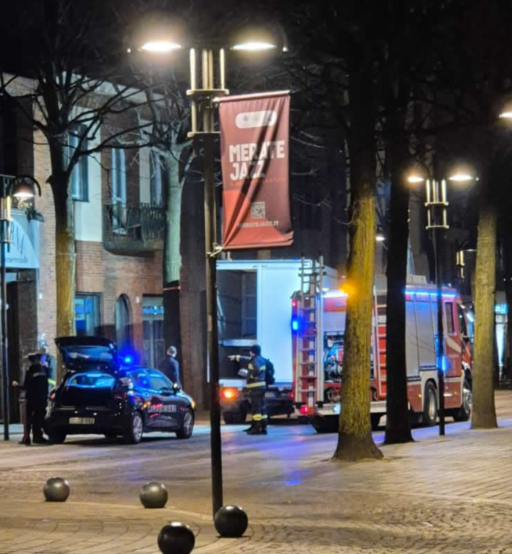 MerateFurgonnePorticoVvf4.jpg (71 KB)