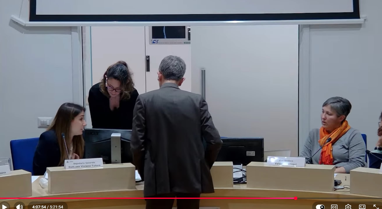 MerateScontroGiardino2.jpg (104 KB)