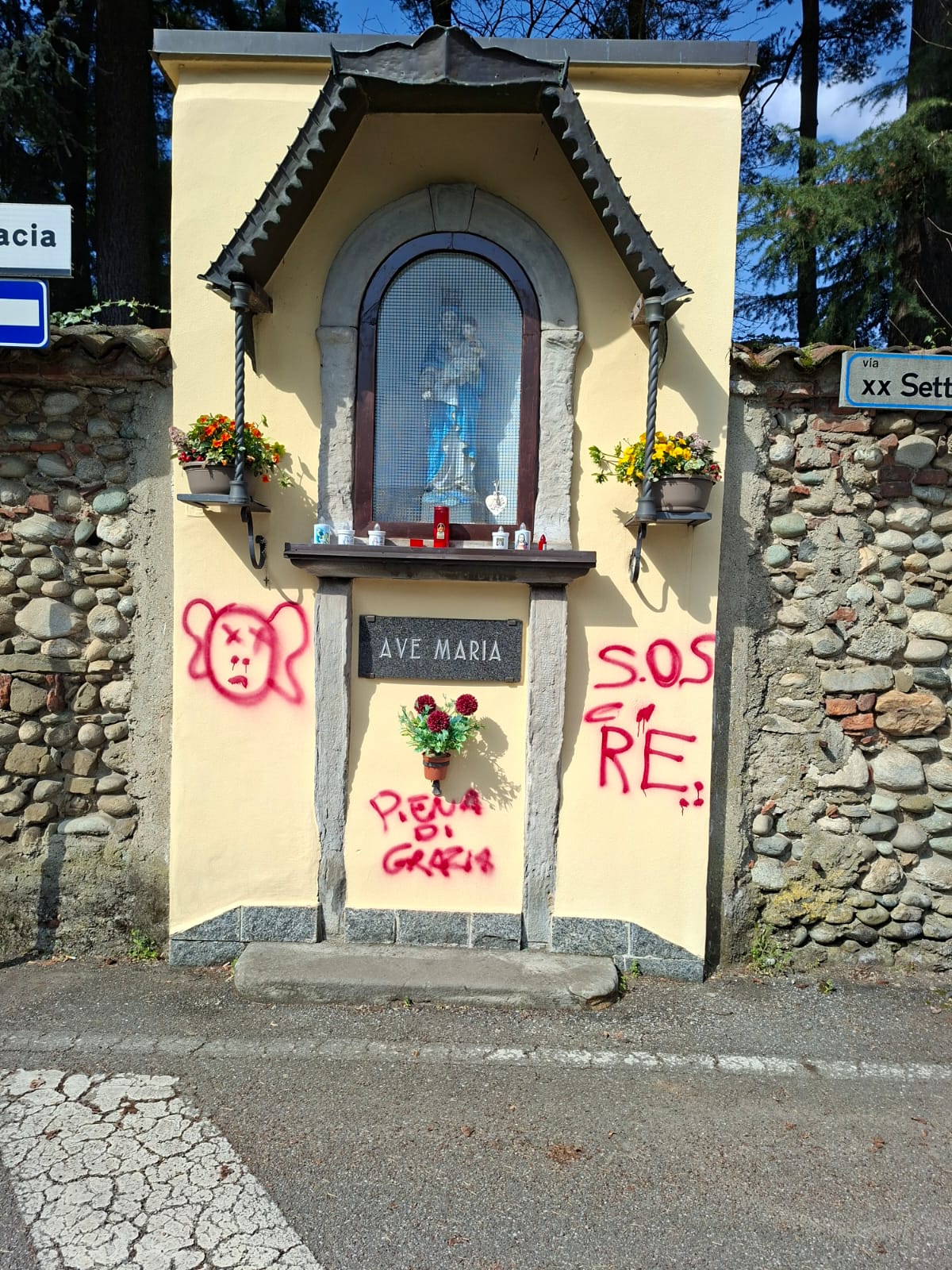 OsnagoAttoVandalicoVotivo6.jpg (403 KB)